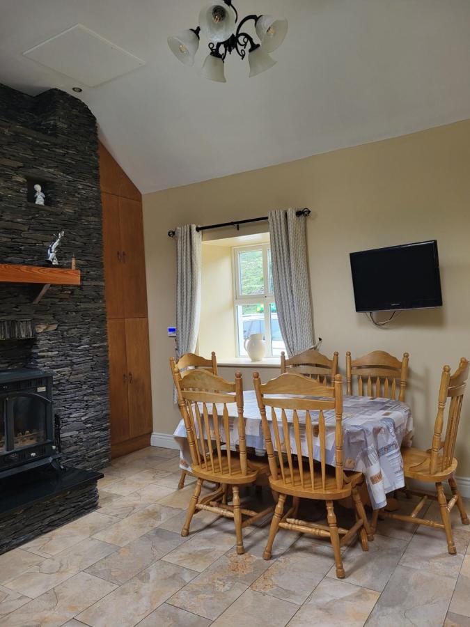 Colleen Bawn Cottage Gap Of Dunloe Kerry Laune Bridge Exteriör bild